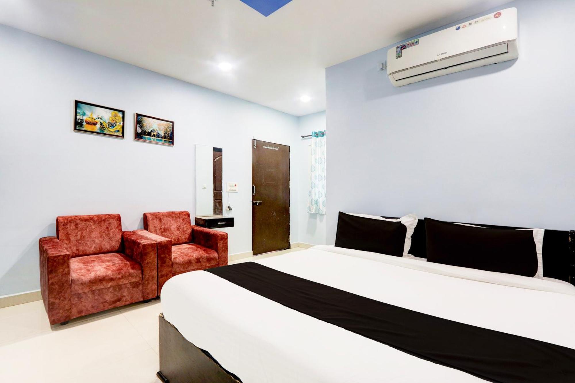 Nizamabad Hotel O Moon Light מראה חיצוני תמונה