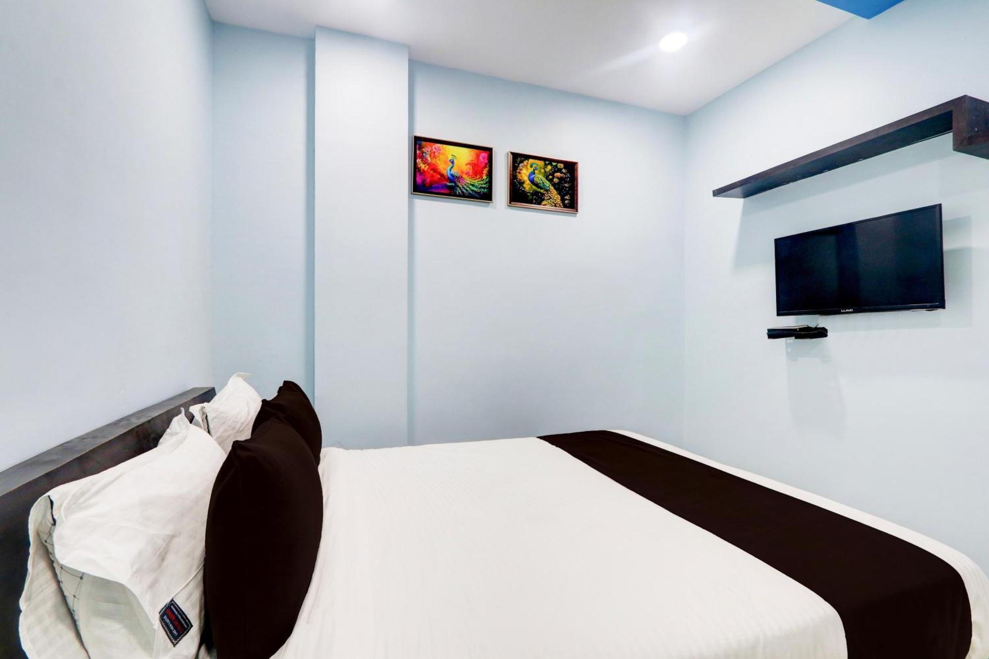 Nizamabad Hotel O Moon Light מראה חיצוני תמונה