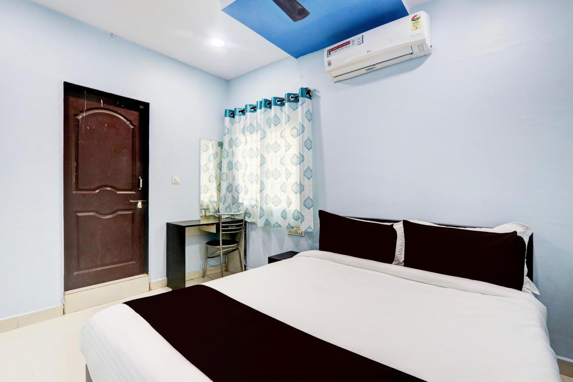 Nizamabad Hotel O Moon Light מראה חיצוני תמונה