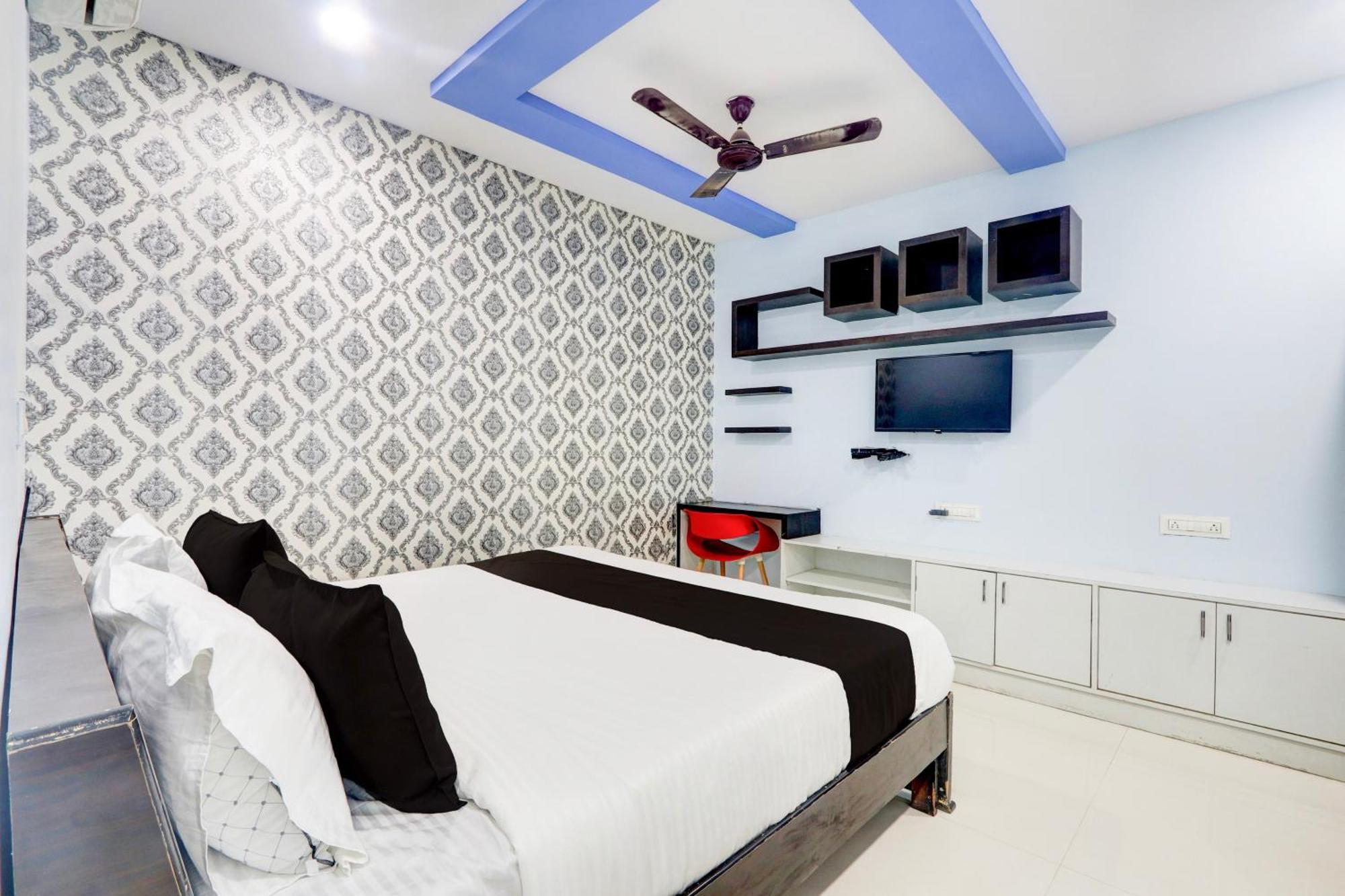 Nizamabad Hotel O Moon Light מראה חיצוני תמונה